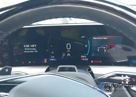 2024 Cadillac Lyriq Luxury W/1Sd z USA, uszkodzony, nr VIN 1GYKPRRL5RZ124306